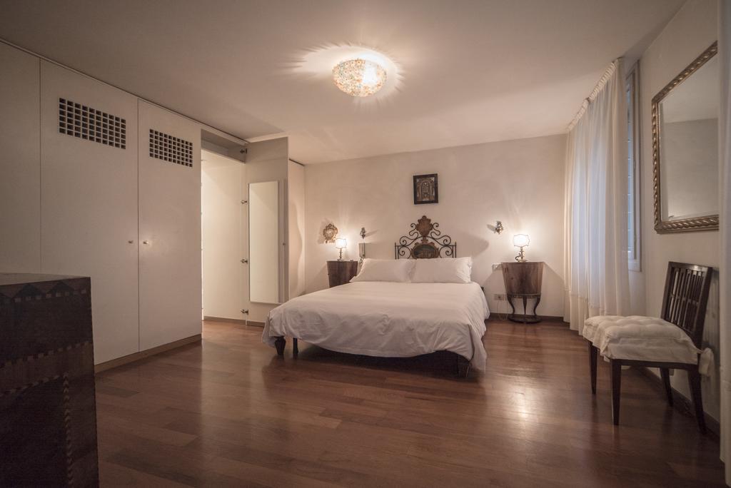 Accademia Terrazza Appartement Venetië Buitenkant foto