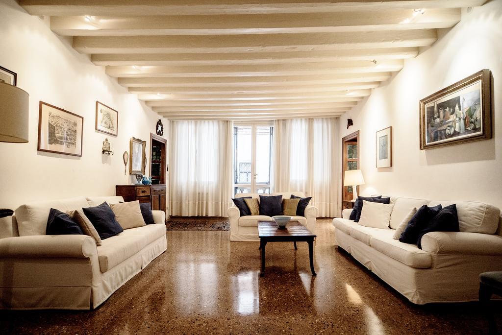 Accademia Terrazza Appartement Venetië Buitenkant foto