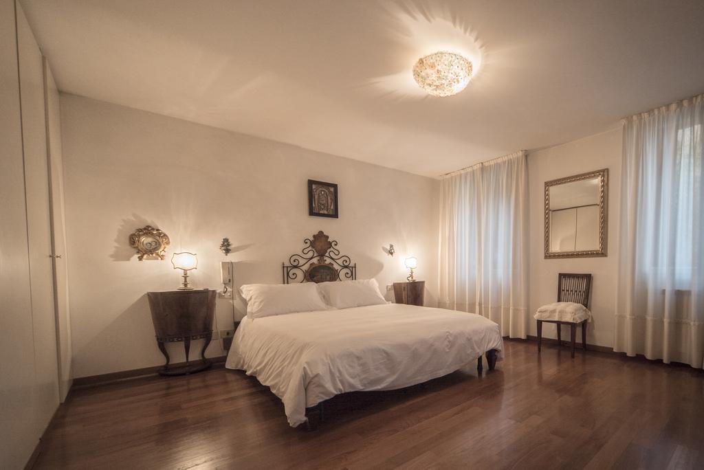 Accademia Terrazza Appartement Venetië Buitenkant foto