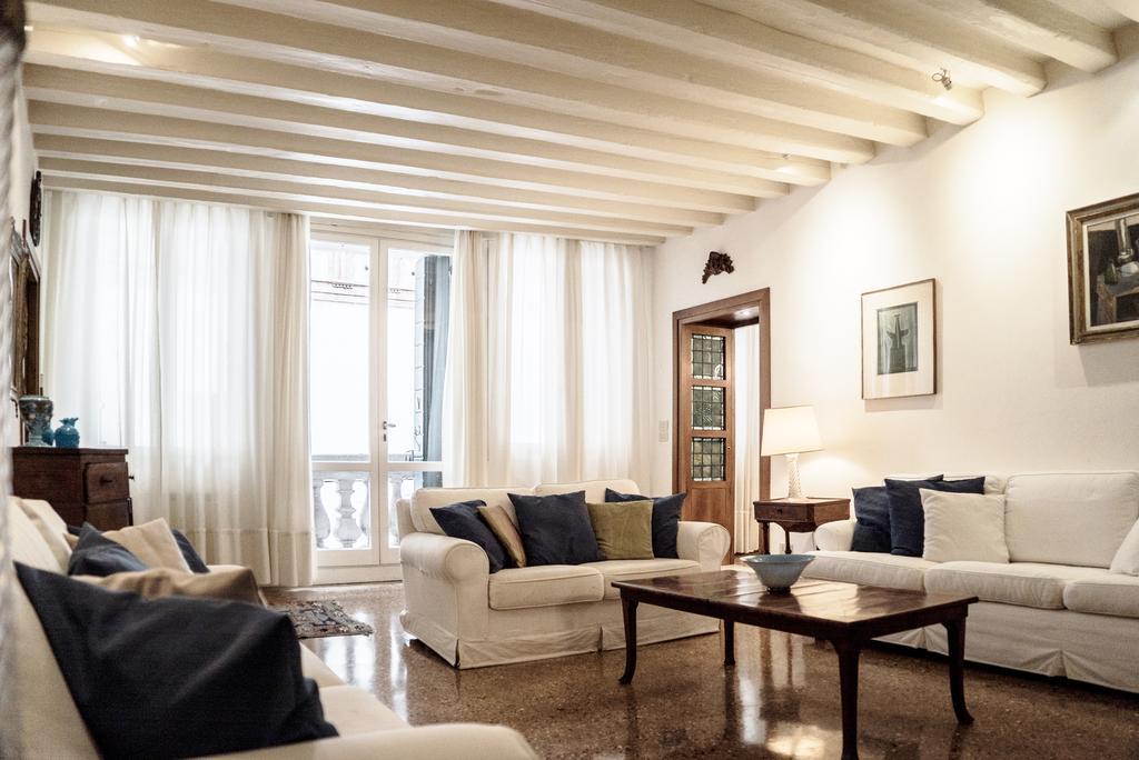 Accademia Terrazza Appartement Venetië Buitenkant foto