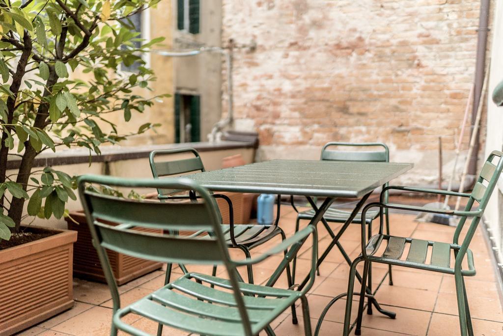 Accademia Terrazza Appartement Venetië Buitenkant foto
