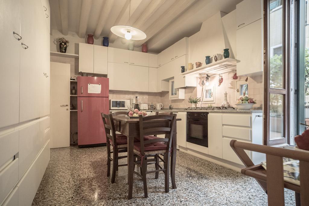 Accademia Terrazza Appartement Venetië Buitenkant foto
