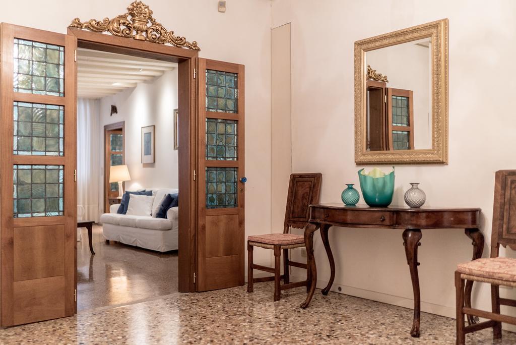 Accademia Terrazza Appartement Venetië Buitenkant foto